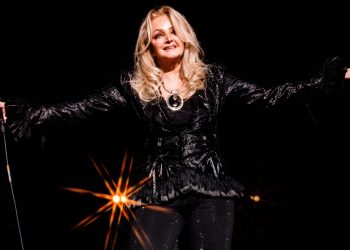 Bonnie Tyler - Just Live Tour 2025 - Rock-Ikone kommt nach Berlin (C) Alexander Mertsch