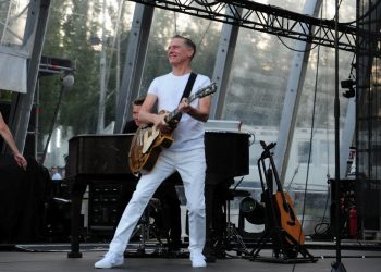Bryan Adams lässt IFA Sommergarten in Berlin rocken (C)Dennis Hahn / BerlinMagazine.de