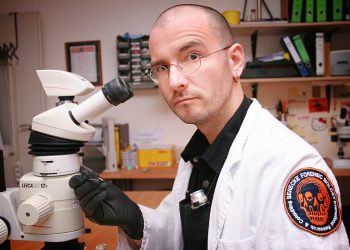 Dr. Mark Benecke - Die Welt der Serienmörder! - 2024 live in Berlin (C)Rocksau Pictures