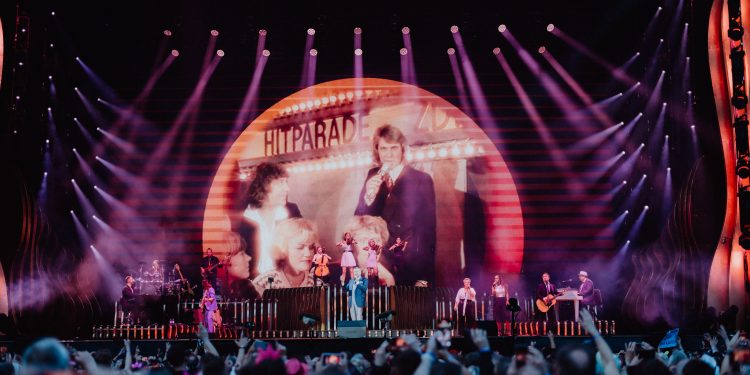 Roland Kaiser - Arena Tour 2025 - Der Kaiser kommt nach Berlin (C)Frank Embacher