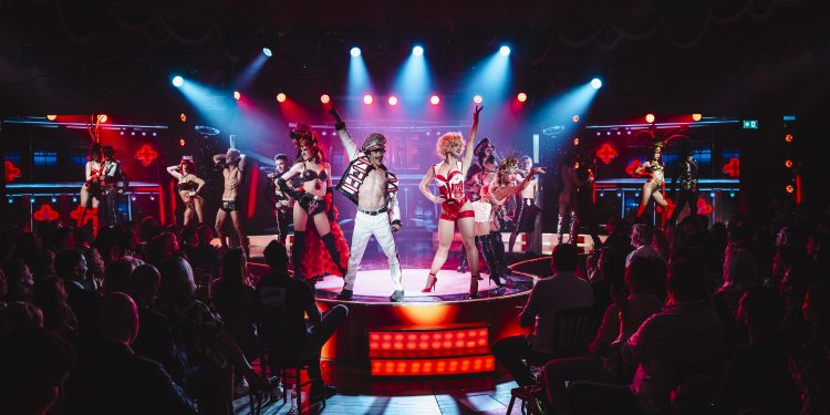 Vegas Rouge - Die heißeste Show in Berlin 2025 - Achtung ab 18 (C)Las Vegas Entertainment GmbH