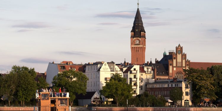 Köpenicker Sommer 2025 - Traditionsfest zwischen Geschichte, Musik und Familienfreude im grünen Herzen Berlins (C)berlinrider