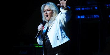 Bonnie Tyler verzaubert Berlin - Ein Abend voller Power und unvergesslicher Hits (C)Dennis Hahn / BerlinMagazine.de