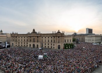 Staatsoper für alle 2025: Das große Klassik Open Air auf dem Bebelplatz in Berlin (C)Peter Adamik