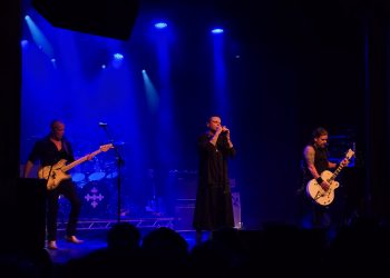 Pure Energie und Rock'n'Roll-Magie: The Cult lassen das Columbia Theater beben (C)Dennis Hahn / BerlinMagazine.de