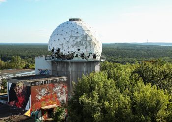 Hoch über Berlin: Das Streetfood‑Fest auf dem Teufelsberg (C)Sebastian Herrmann / Flickr