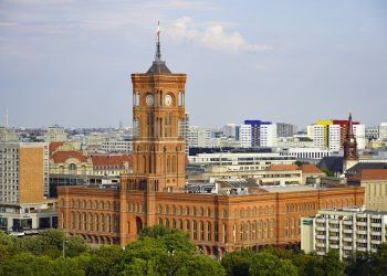 Das Rote Rathaus lädt ein: Ihr Exklusiver Blick hinter die Kulissen der Berliner Demokratie 2025 (C)Allie Caulfield / Flickr