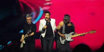 „All Night Long“ in Berlin: Lionel Richie verzaubert die Uber Arena (C)Dennis Hahn / BerlinMagazine.de