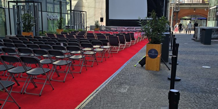 Open Air Sommerkino 2025 im Kranzler Eck Berlin – 25 Jahre, 10 Filme, 10 Sommernächte (C)Dennis Hahn / BerlinMagazine.de