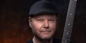 Christopher Cross (C) Max Crace