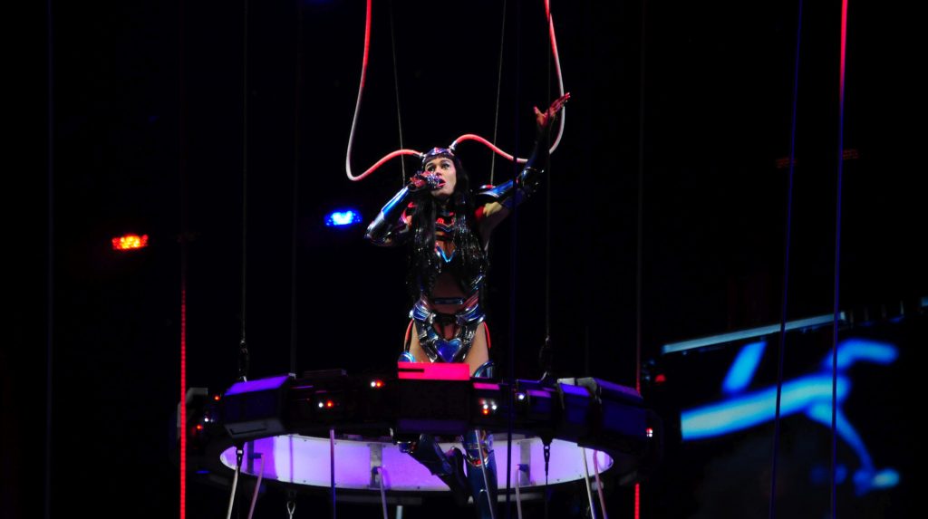 Ein emotionaler Trip durch die „Lifetimes“: Katy Perrys triumphale Pop-Oper in der Berliner Uber Arena (C) Dennis Hahn / BerlinMagazine.de