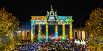 Die Hauptstadt im Lichterglanz: Das Festival of Lights 2025 (C)Festival of Lights