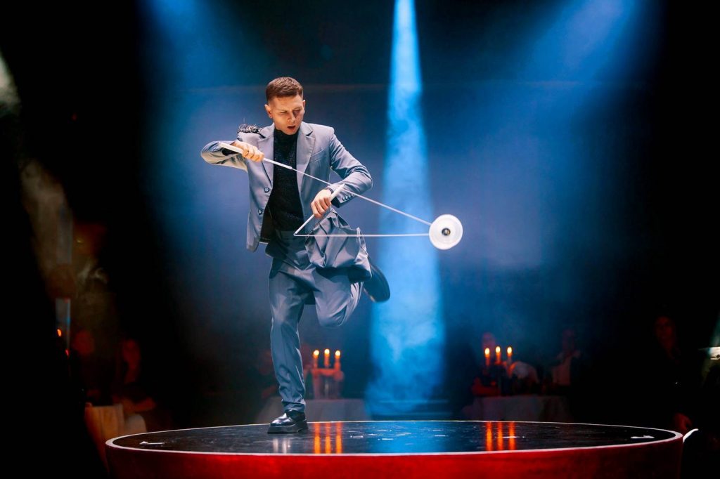 PALAZZO Berlin 2025/26 – „Nachtschwärmer“: Eine Hommage an das Leben, die Liebe und die Nacht (C)Palazzo