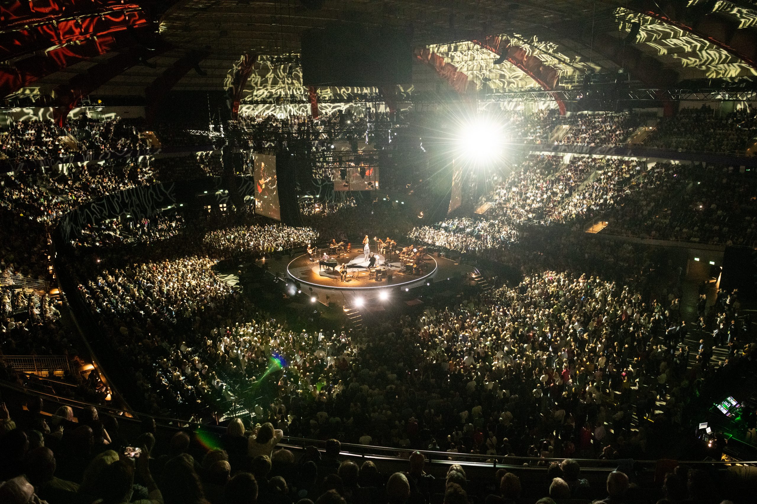 Herbert Grönemeyer live in Berlin: „mittendrin – akustisch“ 2026 – Ein Konzert, das Nähe neu definiert (C)Erik Weiss