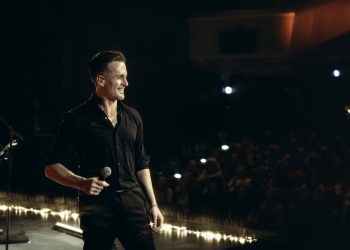 Alexander Klaws in Berlin: Ein magisches Fest der Stimmen mit „A very special Musical Christmas“ (C)Dominik Flohr