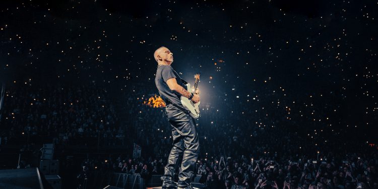 Eros Ramazzotti live in Berlin: Eine „große Geschichte“ kehrt zurück! (C)Radiorama