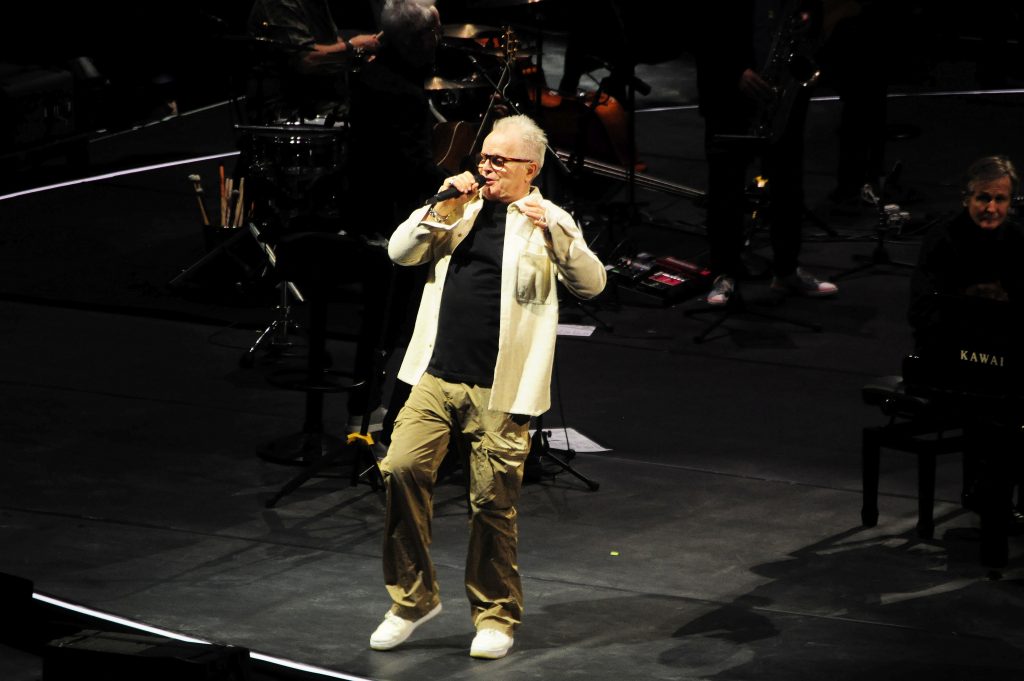 Herbert Grönemeyer in Berlin: Ein akustisches Triumphgeheul „Mittendrin“ in der Uber Arena (C)Dennis Hahn / BerlinMagazine.de