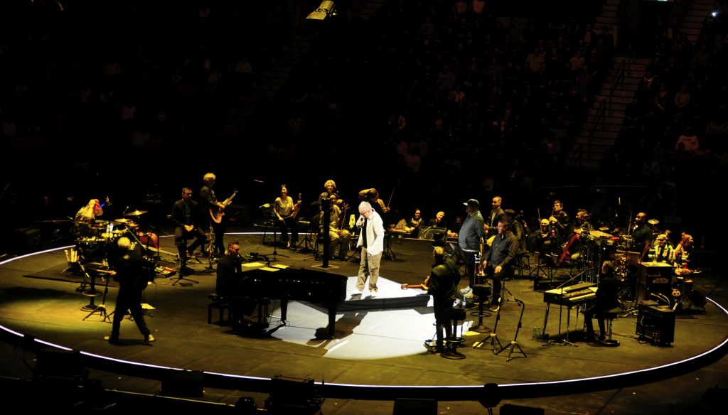 Herbert Grönemeyer in Berlin: Ein akustisches Triumphgeheul „Mittendrin“ in der Uber Arena (C)Dennis Hahn / BerlinMagazine.de