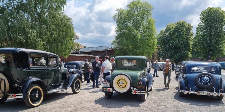 Glanz, Chrom & Geschichte: Das Oldtimer Open Air 2026 in der Zitadelle Spandau (C)Dennis Hahn / BerlinMagazine.de