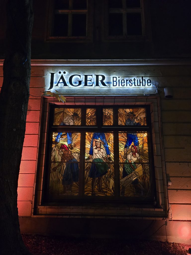Frühlingserwachen in Friedrichshain: Jäger & Lustig läutet den Terrassenstart ein! (C)Dennis Hahn / BerlinMagazine.de