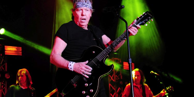 Bad To The Bone: George Thorogood & The Destroyers live in Berlin 2026 (C)Dennis Hahn / BerlinMagazine.de