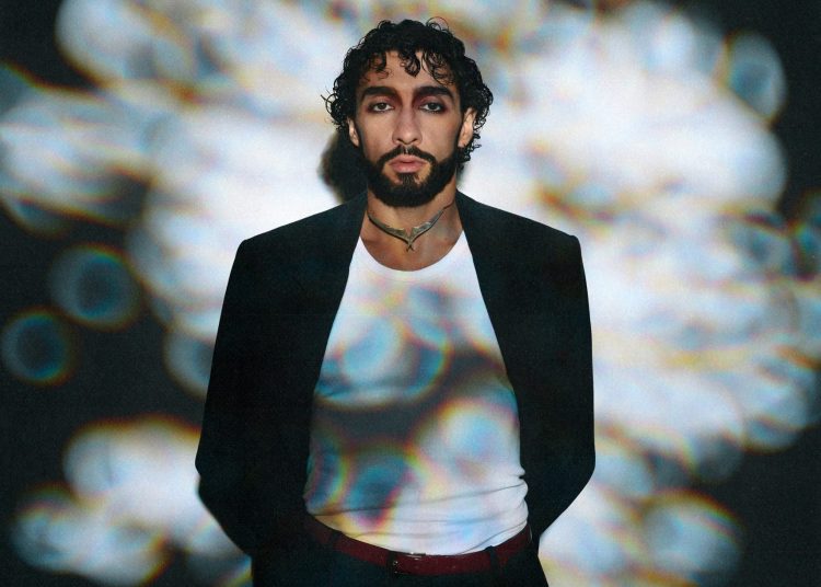 Sofiane Pamart in der Philharmonie: Der „Haute-Couture-Pianist“ erobert Berlin (C)Martin Cayssilie