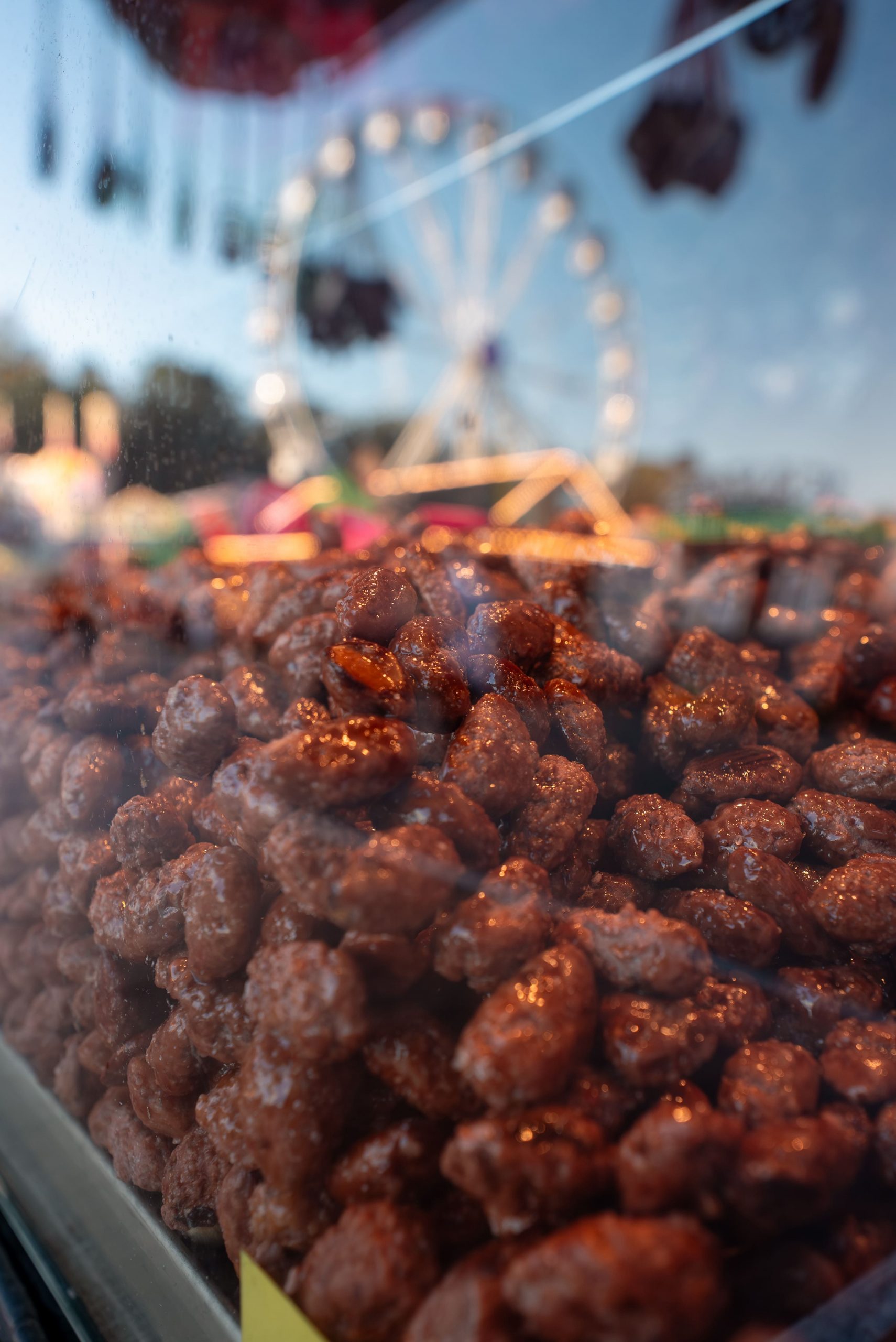 Adrenalin, Zuckerwatte und Weltpremieren: Berlin feiert das 54. Frühlingsfest! (C)Maximilian Doss