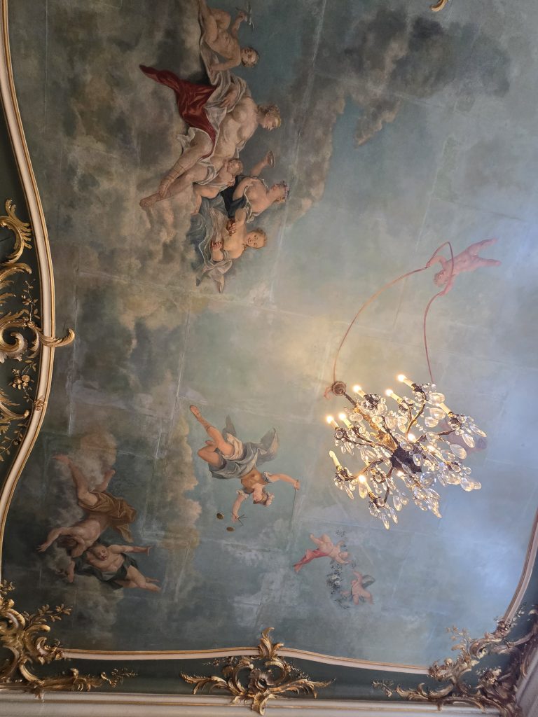 Rokoko-Rausch & Scones-Glück: Warum der Afternoon Tea im Ermelerhaus Berlins ultimativer Geheimtipp ist (C)Dennis Hahn