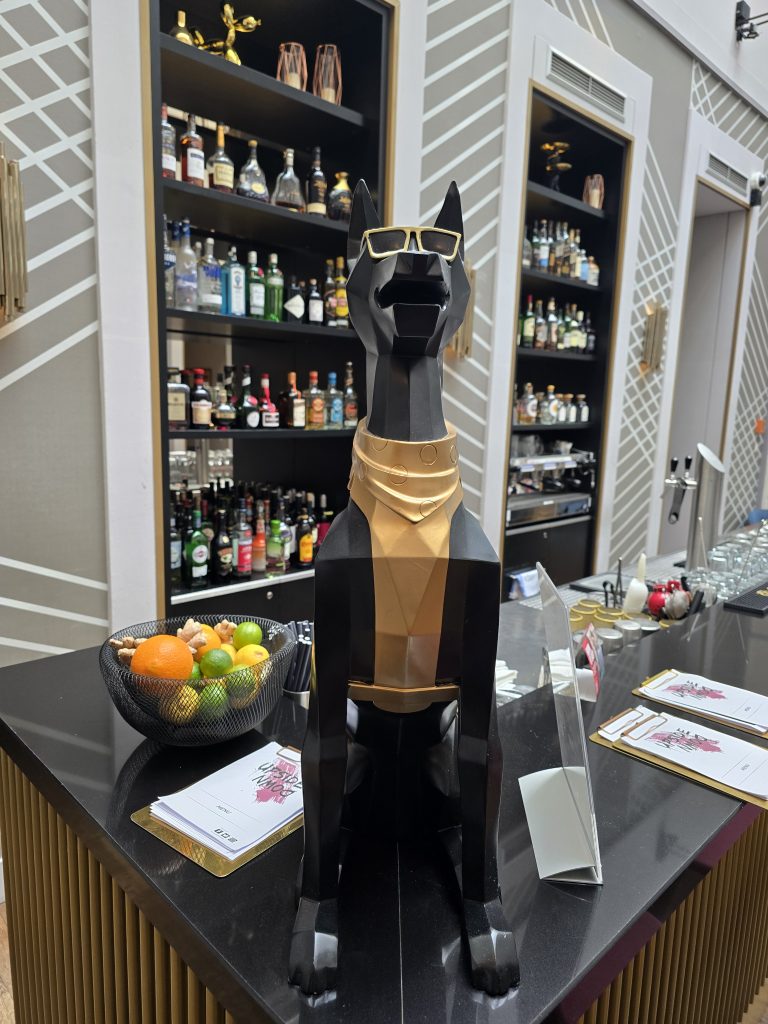 Rokoko-Rausch & Scones-Glück: Warum der Afternoon Tea im Ermelerhaus Berlins ultimativer Geheimtipp ist (C)Dennis Hahn