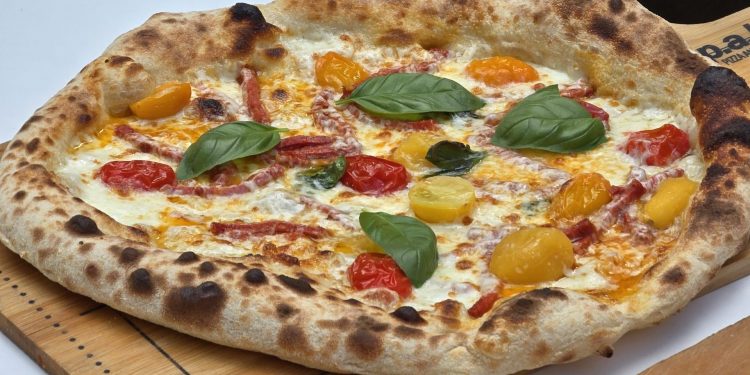Caputo Pizza Village Berlin 2026 im Napoleon Komplex mit neapolitanischer Pizza und freiem Eintritt