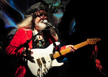 Uli Jon Roth live im Lido Berlin 2026 mit Sky Guitar und Scorpions-Songs