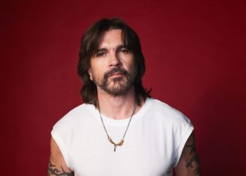 Juanes live 2026 in Berlin in der Uber Eats Music Hall mit World Tour, La Camisa Negra und Support El Zar