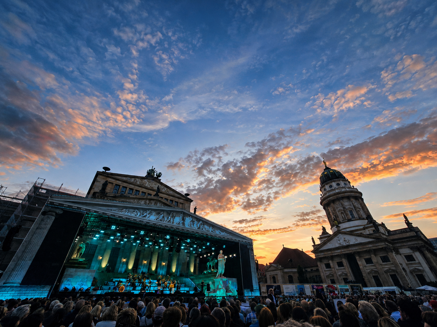 Alphaville und die Neue Philharmonie Frankfurt beim Classic Open Air 2026 auf dem Berliner Gendarmenmarkt