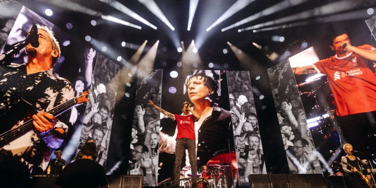 Die Toten Hosen beim ausverkauften Konzert 2026 im Berliner Olympiastadion vor rund 69.000 Fans