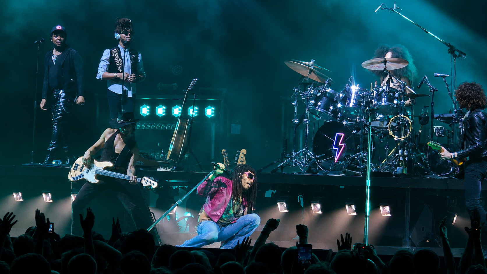 Lenny Kravitz mit Band und großer Lichtshow in der Uber Arena Berlin 2026