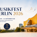 Musikfest Berlin 2026 vor der Berliner Philharmonie mit Fernsehturm und Festivaltermin vom 28. August bis 23. September 2026
