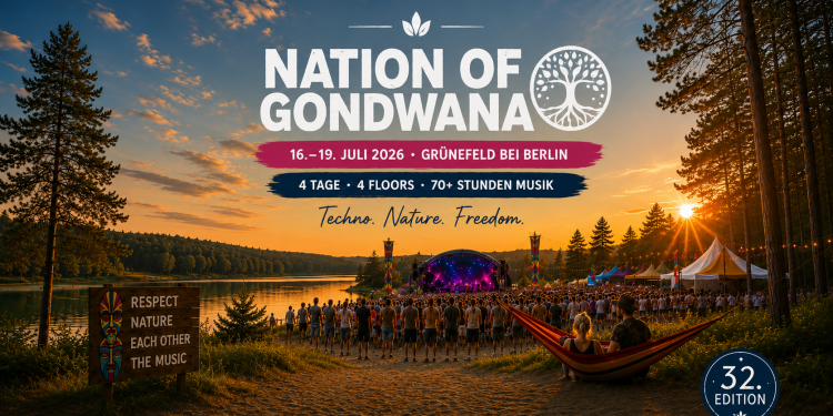 KI-generiertes Beitragsbild zur Nation of Gondwana 2026 mit Festivalbühne, Publikum und Waldsee bei Sonnenuntergang