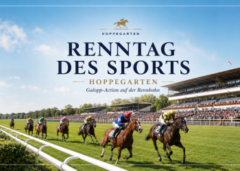 Renntag des Sports 2026 auf der Rennbahn Hoppegarten mit Galopprennen, voll besetzter Haupttribüne und Pferden auf der Zielgeraden