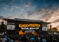 Klassentreffen Festival Berlin 2026 mit großer Hip-Hop-Bühne und Publikum auf dem Zentralen Festplatz