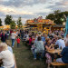 Siedlerfest Marienfelde 2026 mit Rummel, Fahrgeschäften, Bierbänken und zahlreichen Besuchern