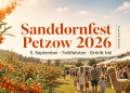 Sanddornfest Petzow 2026 mit leuchtenden Sanddornzweigen, Familien, Marktständen und Alpaka in Brandenburg