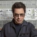 Jean-Michel Jarre vor einem großen elektronischen Synthesizer