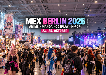 KI-generierte Illustration zur MEX Berlin 2026 mit Cosplayern, Anime- und Manga-Verkaufsständen sowie einer beleuchteten Convention-Bühne.